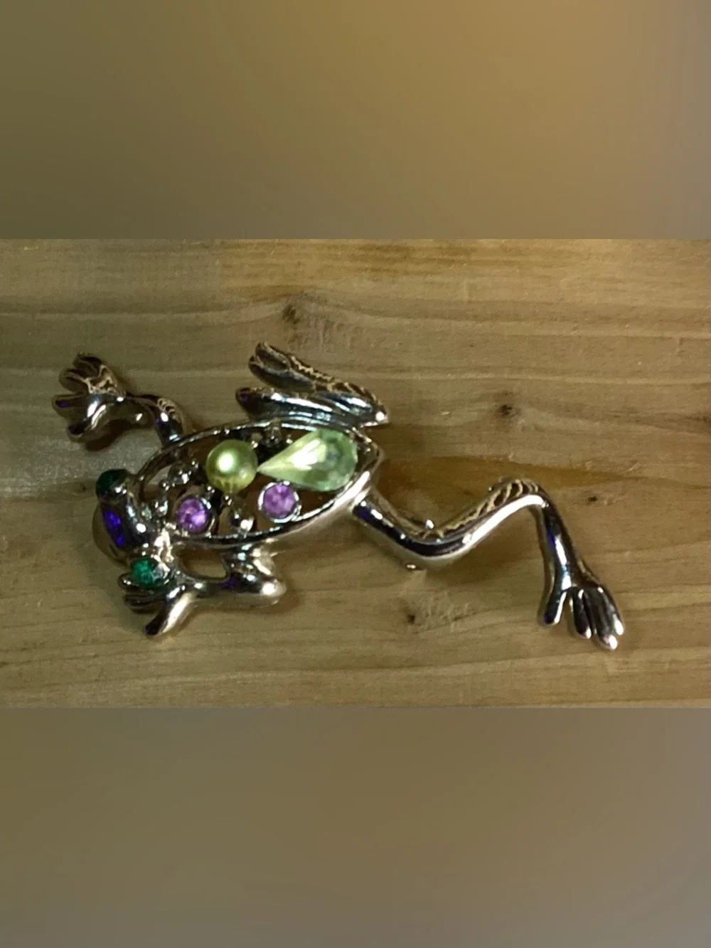 Vintage Silver Tone Frog Brooch - Picture 4 of 8